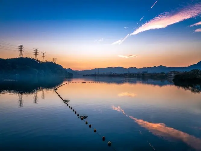绿色高质量创意